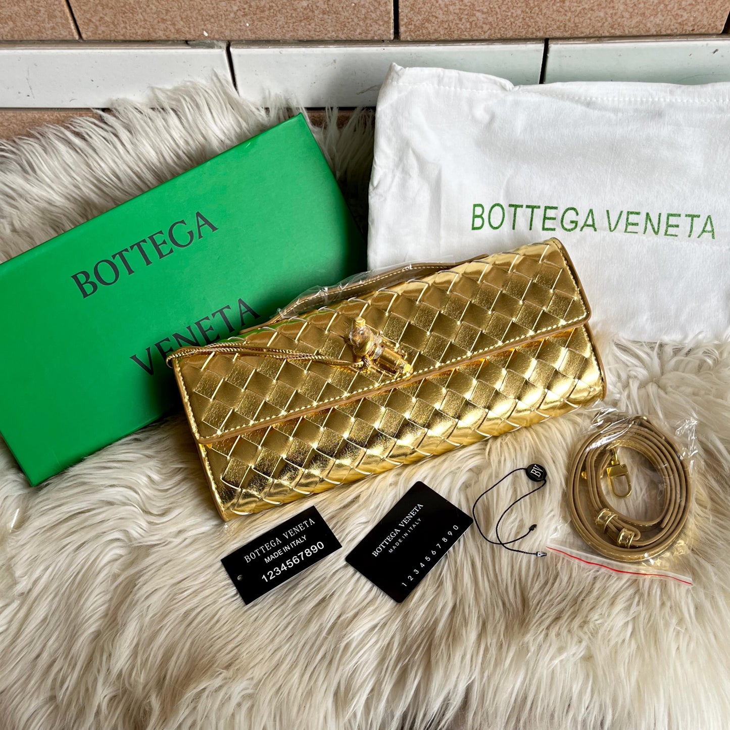 Bottega Veneta Andiamo Clutch — Modern Sophistication Redefined