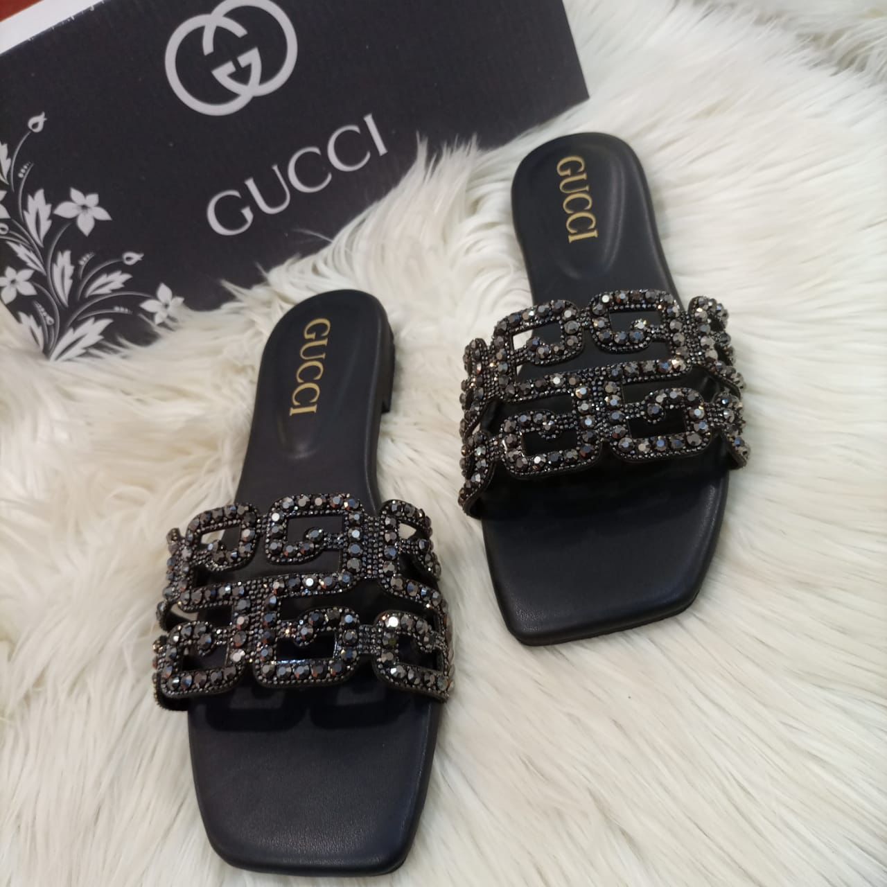 GUCCI Supreme Fancy Flat Slippers