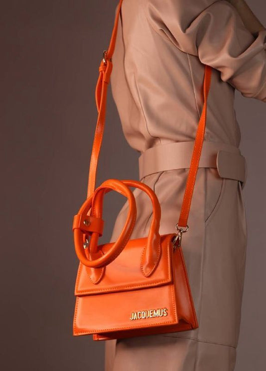 Jacquemus Le Chiquito Moyen hand bag
