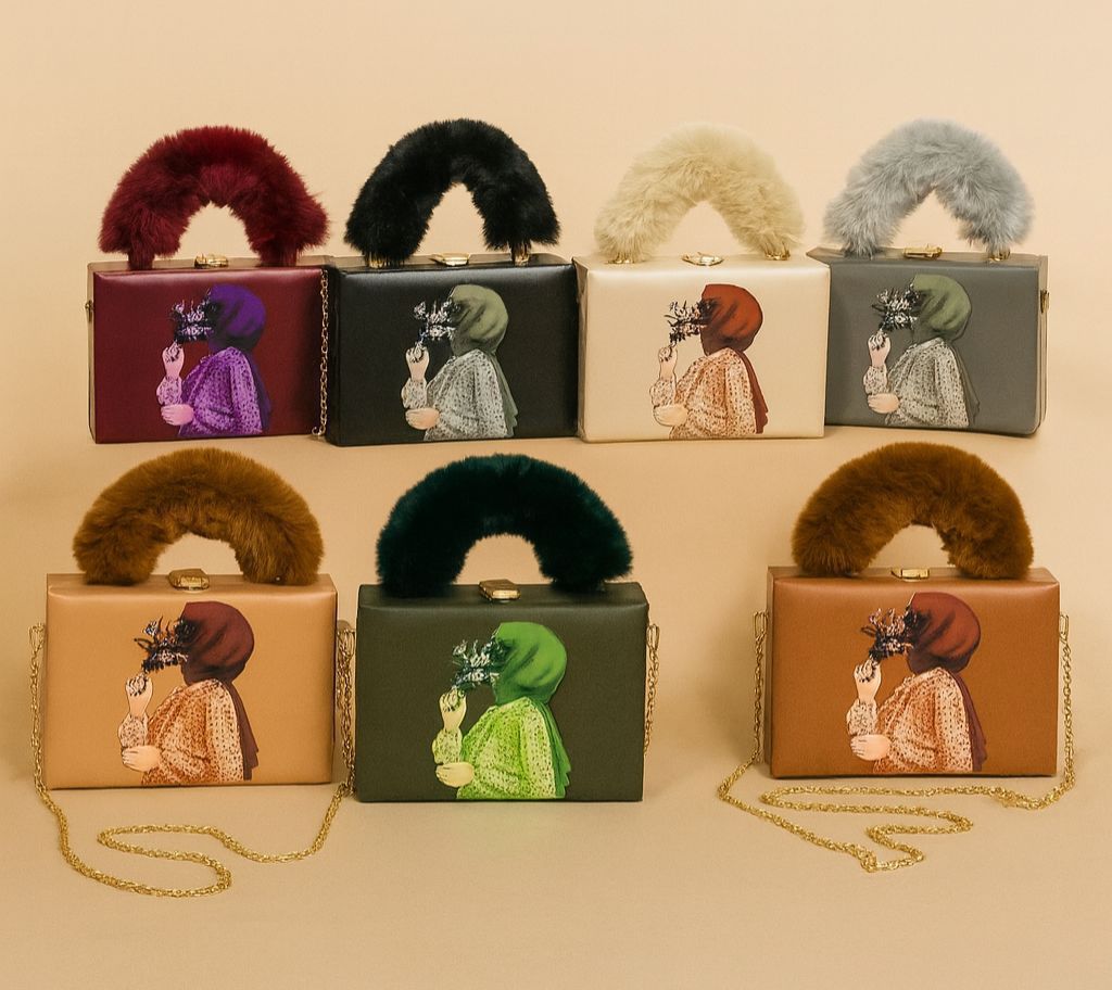 Master Quality handbag Clutch with Fur Handle