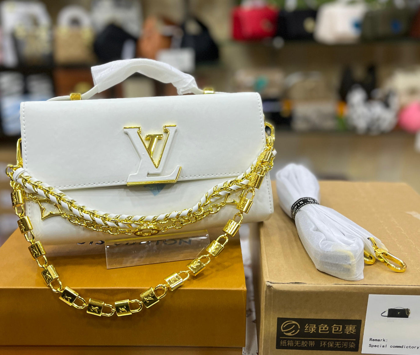 Louis Vuitton Capucines Wallet On Chain