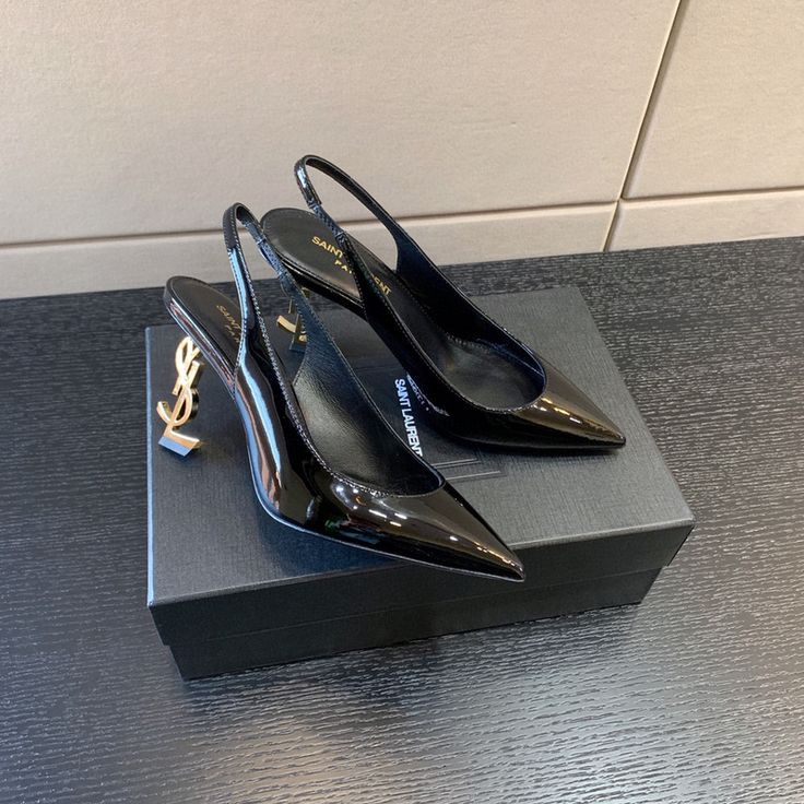 SAINT LAURENT – Iconic Elegance Heels