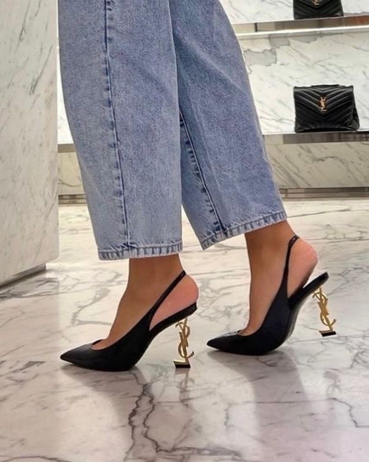 SAINT LAURENT – Iconic Elegance Heels