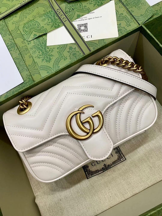 GUCCI Marmont Matelassé Shoulder Bag